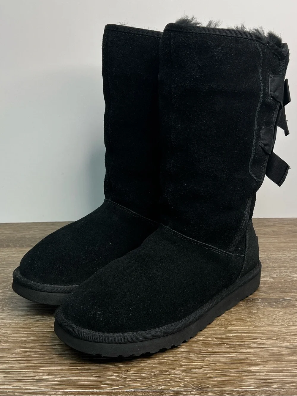 UGG Bailey Bow II Black Suede Sheepskin Tall Winter Boots Women’s Size 7
